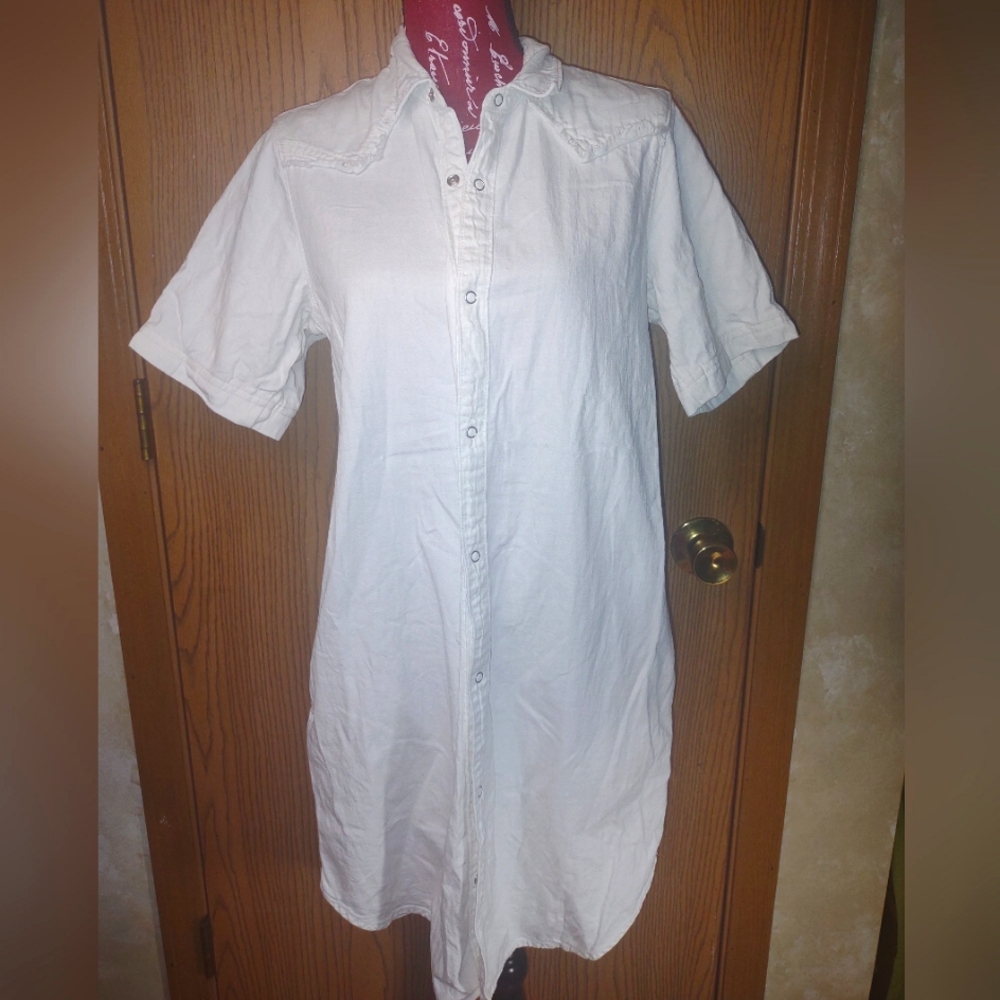 Lucky Small Snap dress